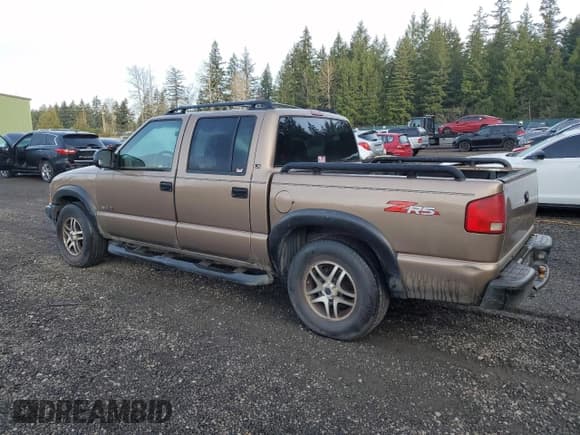 ✅ 2003 Chevrolet S-10 LS • VIN: 1GCDT13X63K109465 • Лот: 48182195. Опубликован ранее на Copart с пробегом 190 152 миль. Бесплатный доступ к архиву аукционных продаж из США и подробный отчёт об истории автомобиля на DreamBid. Изображение 2.