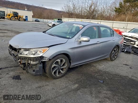 ✅ 2016 Honda Accord EX-L • VIN: 1HGCR2F8XGA154801 • Лот: 94066515. Опубликован ранее на Copart с пробегом 124 714 миль. Бесплатный доступ к архиву аукционных продаж из США и подробный отчёт об истории автомобиля на DreamBid. Изображение 1.