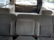 ✅ 2000 Ford Excursion XLT • VIN: 1FMNU41S3YEB85849 • Lot: 50221845. Wystawiony na Copart z przebiegiem 196 484 mil. Bezpłatny archiwum sprzedaży aukcyjnych z USA i szczegółowy raport historii pojazdu na DreamBid. Zdjęcie 10.