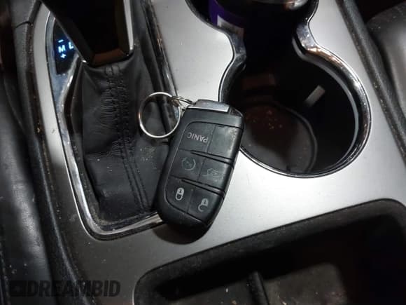 ✅ 2018 Jeep Grand Cherokee Altitude • VIN: 1C4RJFAG1JC249720 • Lot: 42396958. Wystawiony na IAAI z przebiegiem 93 209 mil. Bezpłatny archiwum sprzedaży aukcyjnych z USA i szczegółowy raport historii pojazdu na DreamBid. Zdjęcie 11.