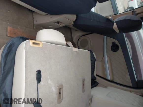 ✅ 2007 Chevrolet Equinox LS • VIN: 2CNDL13F876063309 • Лот: 41390677. Опубликован ранее на IAAI с пробегом 221 456 миль. Бесплатный доступ к архиву аукционных продаж из США и подробный отчёт об истории автомобиля на DreamBid. Изображение 8.