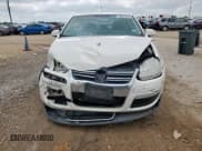 ✅ 2010 Volkswagen Jetta Limited Edition • VIN: 3VWRZ7AJ8AM165531 • Lot: 58623515. Listed on Copart with 166,829 mi. Free auction sales archive from the USA and detailed vehicle history report at DreamBid. Image 5.