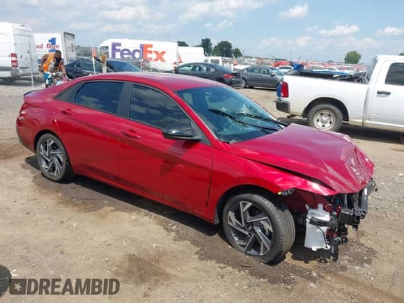 ✅ 2025 Hyundai Elantra SEL Sport • VIN: KMHLM4DG4SU959067 • Lot: 42895768. Listed on IAAI with 2,244 mi miles. Access the free auction sales archive from the USA and view a detailed vehicle history report at DreamBid. Image 1.