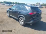 ✅ 2019 Toyota RAV4 XLE • VIN: 2T3W1RFV3KW012477 • Лот: 43271739. Опубликован ранее на IAAI с пробегом 188 136 миль. Бесплатный доступ к архиву аукционных продаж из США и подробный отчёт об истории автомобиля на DreamBid. Изображение 3.