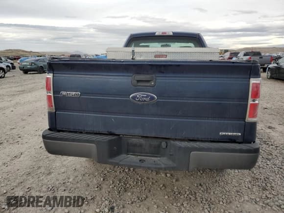 ✅ 2013 Ford F-150 XL • VIN: 1FTMF1CM5DKF27921 • Lot: 93141745. Wystawiony na Copart z przebiegiem 99 146 mil. Bezpłatny archiwum sprzedaży aukcyjnych z USA i szczegółowy raport historii pojazdu na DreamBid. Zdjęcie 6.