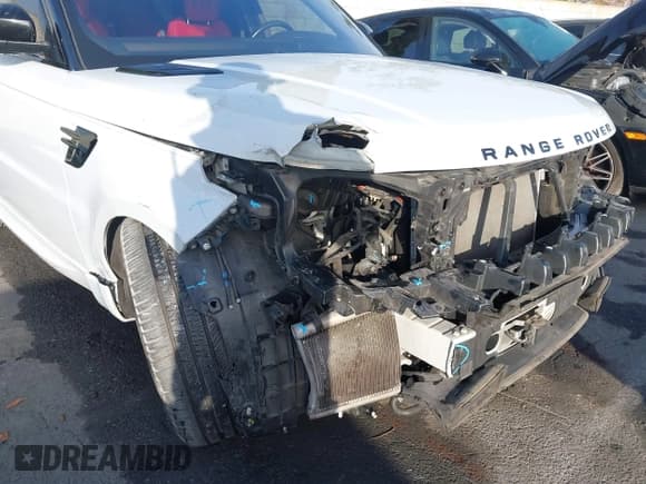 ✅ 2019 Land Rover Range Rover Sport HSE Dynamic • VIN: SALWV2SV1KA423613 • Lot: 43654754. Listed on IAAI with 77,311 mi. Free auction sales archive from the USA and detailed vehicle history report at DreamBid. Image 6.