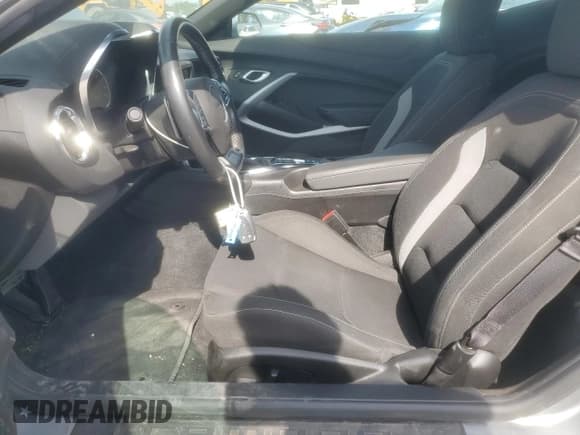 ✅ 2023 Chevrolet Camaro LT1 • VIN: 1G1FF1R70P0154547 • Lot: 80803455. Wystawiony na Copart z przebiegiem 17 636 mil. Bezpłatny archiwum sprzedaży aukcyjnych z USA i szczegółowy raport historii pojazdu na DreamBid. Zdjęcie 7.