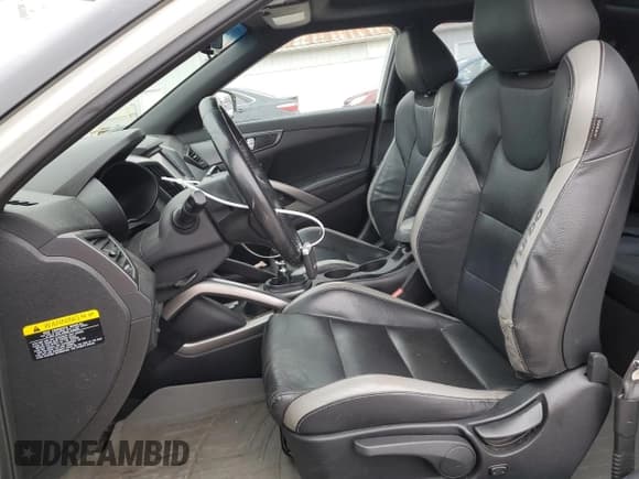 ✅ 2016 Hyundai Veloster Turbo • VIN: KMHTC6AE8GU286552 • Lot: 80307554. Wystawiony na Copart z przebiegiem 102 997 mil. Bezpłatny archiwum sprzedaży aukcyjnych z USA i szczegółowy raport historii pojazdu na DreamBid. Zdjęcie 7.