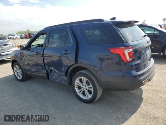 ✅ 2017 Ford Police Interceptor Utility • VIN: 1FM5K8AR4HGC78488 • Lot: 55626045. Wystawiony na Copart z przebiegiem 65 296 mil. Bezpłatny archiwum sprzedaży aukcyjnych z USA i szczegółowy raport historii pojazdu na DreamBid. Zdjęcie 2.