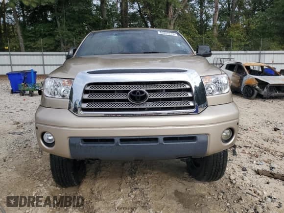 ✅ 2008 Toyota Tundra Limited • VIN: 5TBDV58198S520034 • Lot: 85902275. Listed on Copart with Not provided. Free auction sales archive from the USA and detailed vehicle history report at DreamBid. Image 5.