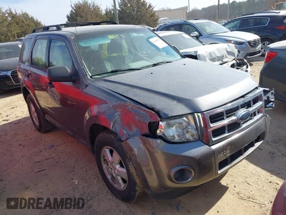 ✅ 2009 Ford Escape XLS • VIN: 1FMCU027X9KD07605 • Lot: 41849188. Wystawiony na IAAI z przebiegiem 166 363 mil. Bezpłatny archiwum sprzedaży aukcyjnych z USA i szczegółowy raport historii pojazdu na DreamBid. Zdjęcie 1.