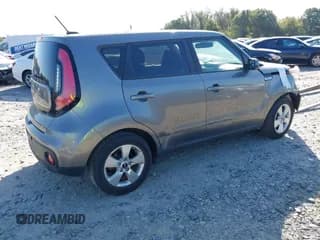 ✅ 2018 Kia Soul • VIN: KNDJN2A28J7508727 • Lot: 43261557. Wystawiony na IAAI z przebiegiem 87 600 mil. Bezpłatny archiwum sprzedaży aukcyjnych z USA i szczegółowy raport historii pojazdu na DreamBid. Zdjęcie 4.
