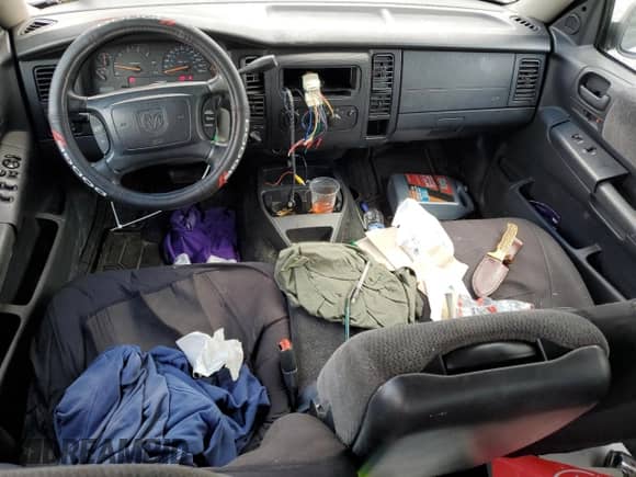 2001 Dodge Dakota Sport с VIN 1B7HG2AZ11S323342, выставлен на аукционе Copart как лот 59001405 с пробегом 245 225 миль миль и Списание • Salvage title. История ставок и продаж доступна на DreamBid. Изображение 8.