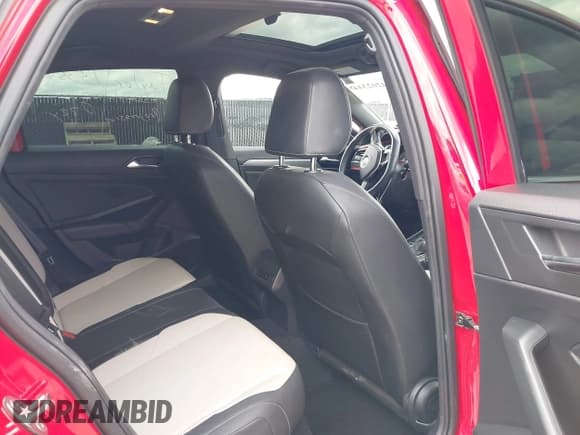 ✅ 2020 Volkswagen Jetta S • VIN: 3VWCB7BU7LM048500 • Лот: 42023448. Опубликован ранее на IAAI с пробегом 69 926 миль. Бесплатный доступ к архиву аукционных продаж из США и подробный отчёт об истории автомобиля на DreamBid. Изображение 8.