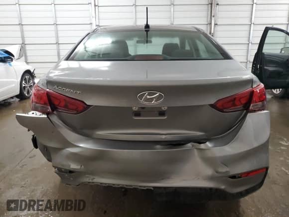 ✅ 2022 Hyundai Accent SEL • VIN: 3KPC24A62NE180260 • Lot: 70703484. Wystawiony na Copart z przebiegiem 1 930 mil mil. Skorzystaj z bezpłatnego archiwum sprzedaży aukcyjnych z USA i zobacz szczegółowy raport historii pojazdu na DreamBid. Zdjęcie 6.