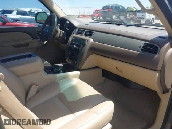 2012 Chevrolet Suburban LT с VIN 1GNSKJE72CR262365, выставлен на аукционе IAAI как лот 42550644 с пробегом 159 459 миль миль и . История ставок и продаж доступна на DreamBid. Изображение 5.