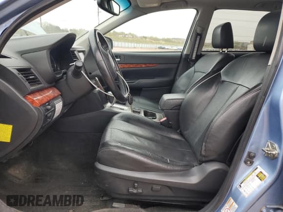 ✅ 2012 Subaru Outback Limited • VIN: 4S4BRDLC6C2208397 • Lot: 53911115. Listed on Copart with 172,667 mi. Free auction sales archive from the USA and detailed vehicle history report at DreamBid. Image 7.