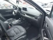 ✅ 2022 Mazda CX-5 S Premium • VIN: JM3KFBDM1N1572865 • Лот: 42379800. Опубликован ранее на IAAI с пробегом 26 667 миль. Бесплатный доступ к архиву аукционных продаж из США и подробный отчёт об истории автомобиля на DreamBid. Изображение 5.
