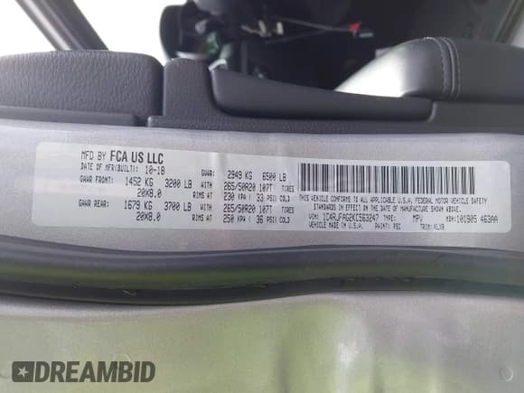 ✅ 2019 Jeep Grand Cherokee Altitude • VIN: 1C4RJFAG2KC563247 • Lot: 41479926. Wystawiony na IAAI z przebiegiem 81 288 mil. Bezpłatny archiwum sprzedaży aukcyjnych z USA i szczegółowy raport historii pojazdu na DreamBid. Zdjęcie 9.