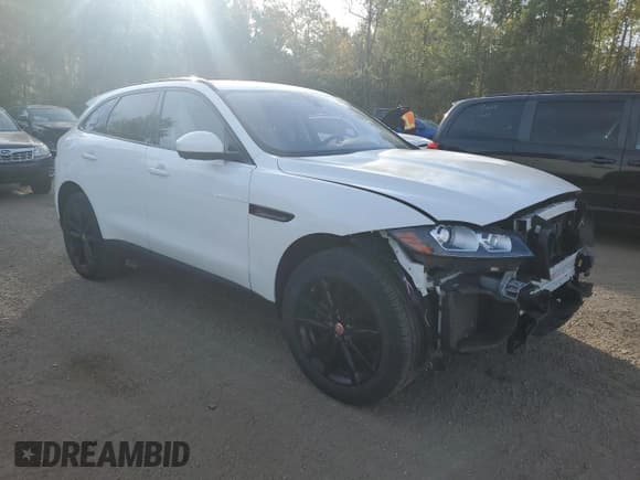 ✅ 2019 Jaguar F-Pace 25t Prestige • VIN: SADCK2FX6KA614964 • Lot: 85679025. Listed on Copart with 89,340 mi. Free auction sales archive from the USA and detailed vehicle history report at DreamBid. Image 4.