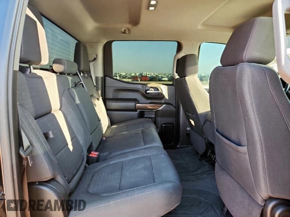 ✅ 2022 Chevrolet Silverado 1500 RST • VIN: 1GCUYEET2NZ184094 • Лот: 84618775. Опубликован ранее на Copart с пробегом 89 837 миль. Бесплатный доступ к архиву аукционных продаж из США и подробный отчёт об истории автомобиля на DreamBid. Изображение 10.