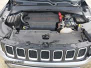 ✅ 2019 Jeep Compass Altitude • VIN: 3C4NJCBB4KT685869 • Lot: 40695811. Wystawiony na IAAI z przebiegiem 70 065 mil. Bezpłatny archiwum sprzedaży aukcyjnych z USA i szczegółowy raport historii pojazdu na DreamBid. Zdjęcie 10.