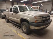 ✅ 2006 Chevrolet Silverado 2500HD LT2 • VIN: 1GCHK29U66E106074 • Лот: 41871985. Опубликован ранее на IAAI с пробегом 196 786 миль. Бесплатный доступ к архиву аукционных продаж из США и подробный отчёт об истории автомобиля на DreamBid. Изображение 1.
