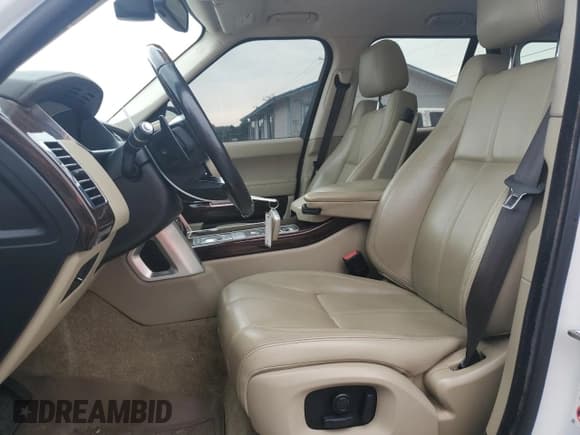 ✅ 2016 Land Rover Range Rover • VIN: SALGR2KF0GA319168 • Lot: 70199414. Listed on Copart with 101,033 mi. Free auction sales archive from the USA and detailed vehicle history report at DreamBid. Image 7.