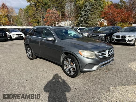 ✅ 2017 Mercedes-Benz GLC 300 • VIN: WDC0G4JB0HF127630 • Лот: 85416585. Опубликован ранее на Copart с пробегом 192 464 миль. Бесплатный доступ к архиву аукционных продаж из США и подробный отчёт об истории автомобиля на DreamBid. Изображение 1.