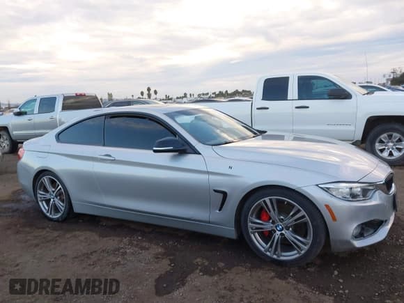 ✅ 2014 BMW 4 Series 435i • VIN: WBA3R1C53EK191969 • Лот: 43710545. Опубликован ранее на IAAI с пробегом 56 046 миль. Бесплатный доступ к архиву аукционных продаж из США и подробный отчёт об истории автомобиля на DreamBid. Изображение 13.