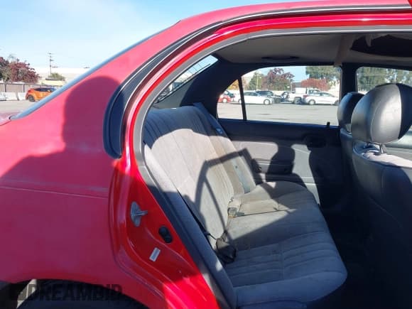 ✅ 1996 Toyota Corolla • VIN: 1NXBA02E5TZ381433 • Lot: 43858517. Listed on IAAI with 147,583 mi. Free auction sales archive from the USA and detailed vehicle history report at DreamBid. Image 8.