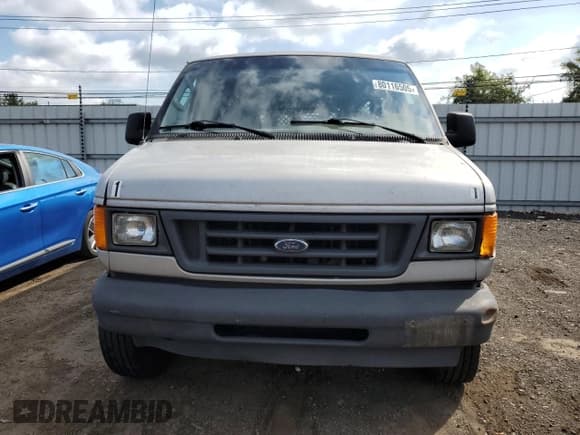 ✅ 2003 Ford Econoline Cargo Commercial • VIN: 1FTSE34L23HB04138 • Лот: 80116505. Опубликован ранее на Copart с пробегом 398 734 миль. Бесплатный доступ к архиву аукционных продаж из США и подробный отчёт об истории автомобиля на DreamBid. Изображение 5.