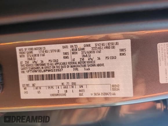 ✅ 2023 Ford F-150 Lightning Pro • VIN: 1FTVW1EL8PWG33527 • Lot: 70568825. Wystawiony na Copart z przebiegiem 53 796 mil. Bezpłatny archiwum sprzedaży aukcyjnych z USA i szczegółowy raport historii pojazdu na DreamBid. Zdjęcie 12.