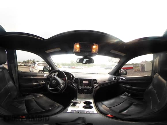 ✅ 2015 Jeep Grand Cherokee Overland • VIN: 1C4RJFCG6FC155028 • Лот: 42436486. Опубликован ранее на IAAI с пробегом 92 186 миль. Бесплатный доступ к архиву аукционных продаж из США и подробный отчёт об истории автомобиля на DreamBid. Изображение 22.