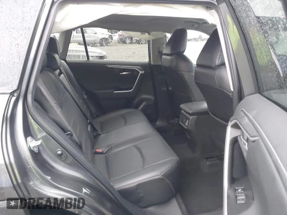 ✅ 2023 Toyota RAV4 Limited • VIN: 2T3N1RFV9PC387732 • Лот: 43571393. Опубликован ранее на IAAI с пробегом 23 572 миль. Бесплатный доступ к архиву аукционных продаж из США и подробный отчёт об истории автомобиля на DreamBid. Изображение 17.