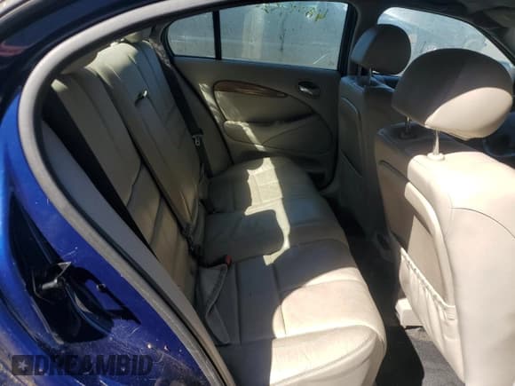 ✅ 2002 Jaguar S-Type • VIN: SAJDA03N32FM35859 • Lot: 48089525. Wystawiony na Copart z przebiegiem 67 675 mil. Bezpłatny archiwum sprzedaży aukcyjnych z USA i szczegółowy raport historii pojazdu na DreamBid. Zdjęcie 10.