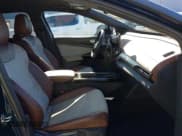 ✅ 2023 Volkswagen ID.4 Pro • VIN: 1V2CMPE8XPC022796 • Lot: 43215933. Wystawiony na IAAI z przebiegiem 59 968 mil. Bezpłatny archiwum sprzedaży aukcyjnych z USA i szczegółowy raport historii pojazdu na DreamBid. Zdjęcie 5.