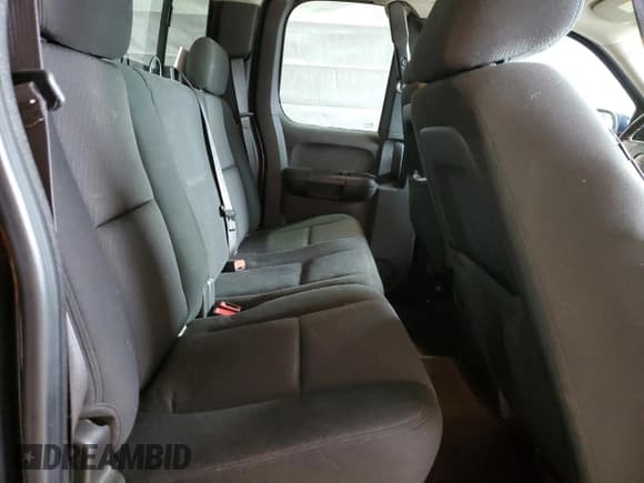 ✅ 2010 GMC Sierra 1500 • VIN: 1GTSKVE29AZ228117 • Lot: 51409425. Wystawiony na Copart z przebiegiem 258 801 mil. Bezpłatny archiwum sprzedaży aukcyjnych z USA i szczegółowy raport historii pojazdu na DreamBid. Zdjęcie 10.