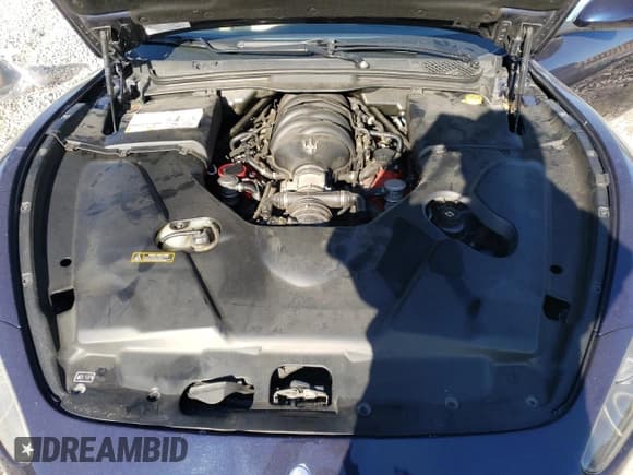 ✅ 2011 Maserati GranTurismo • VIN: ZAM45KMA9B0054803 • Лот: 48870465. Опубликован ранее на Copart с пробегом 77 136 миль. Бесплатный доступ к архиву аукционных продаж из США и подробный отчёт об истории автомобиля на DreamBid. Изображение 11.