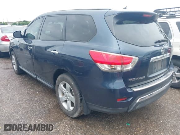 ✅ 2014 Nissan Pathfinder Platinum • VIN: 5N1AR2MN5EC677882 • Lot: 42446911. Listed on IAAI with 225,328 mi. Free auction sales archive from the USA and detailed vehicle history report at DreamBid. Image 3.