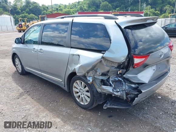 ✅ 2015 Toyota Sienna Limited • VIN: 5TDDK3DCXFS106768 • Lot: 42671426. Listed on IAAI with 108,771 mi. Free auction sales archive from the USA and detailed vehicle history report at DreamBid. Image 3.