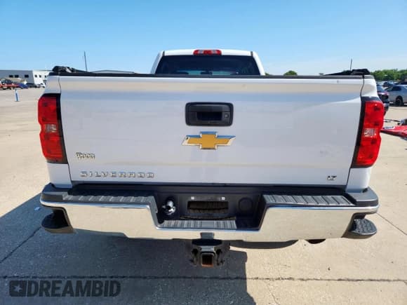 ✅ 2016 Chevrolet Silverado 2500HD LT • VIN: 1GC1KVEG9GF275116 • Лот: 61168625. Опубликован ранее на Copart с пробегом Не указан. Бесплатный доступ к архиву аукционных продаж из США и подробный отчёт об истории автомобиля на DreamBid. Изображение 6.