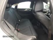 ✅ 2024 BMW i4 eDrive35 • VIN: WBY43AW05RFR82705 • Lot: 71326125. Wystawiony na Copart z przebiegiem 13 916 mil. Bezpłatny archiwum sprzedaży aukcyjnych z USA i szczegółowy raport historii pojazdu na DreamBid. Zdjęcie 10.