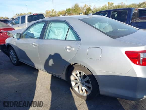 2013 Toyota Camry LE с VIN 4T1BD1FK3DU079864, выставлен на аукционе IAAI как лот 43458229 с пробегом Не указан миль и . История ставок и продаж доступна на DreamBid. Изображение 14.