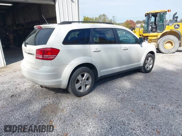 ✅ 2016 Dodge Journey SE • VIN: 3C4PDCAB7GT152228 • Lot: 43600137. Wystawiony na IAAI z przebiegiem 172 346 mil. Bezpłatny archiwum sprzedaży aukcyjnych z USA i szczegółowy raport historii pojazdu na DreamBid. Zdjęcie 4.