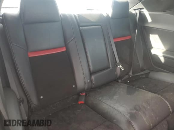 ✅ 2010 Dodge Challenger SRT-8 • VIN: 2B3CJ7DW4AH318204 • Lot: 86770904. Wystawiony na Copart z przebiegiem 91 830 mil. Bezpłatny archiwum sprzedaży aukcyjnych z USA i szczegółowy raport historii pojazdu na DreamBid. Zdjęcie 10.