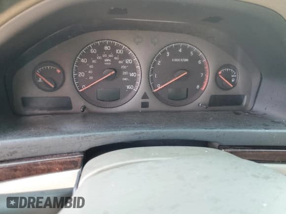 ✅ 2003 Volvo S80 2.9L • VIN: YV1TS92D131314924 • Lot: 71470525. Listed on Copart with Not provided. Free auction sales archive from the USA and detailed vehicle history report at DreamBid. Image 9.