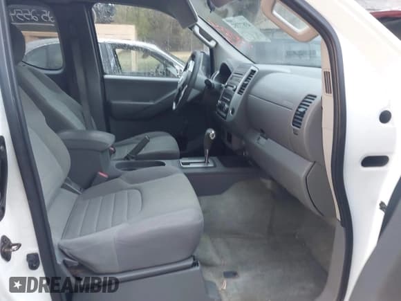 ✅ 2014 Nissan Frontier S • VIN: 1N6BD0CT8EN771803 • Lot: 43873352. Wystawiony na IAAI z przebiegiem 212 934 mil. Bezpłatny archiwum sprzedaży aukcyjnych z USA i szczegółowy raport historii pojazdu na DreamBid. Zdjęcie 5.