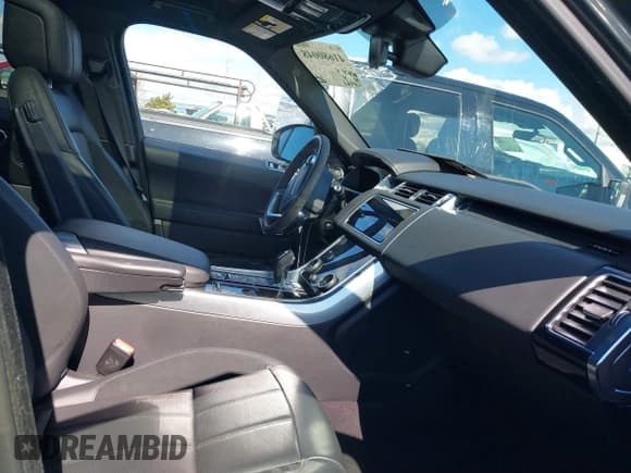 ✅ 2020 Land Rover Range Rover Sport HST • VIN: SALWS2RU5LA748904 • Lot: 41680048. Wystawiony na IAAI z przebiegiem 48 961 mil. Bezpłatny archiwum sprzedaży aukcyjnych z USA i szczegółowy raport historii pojazdu na DreamBid. Zdjęcie 5.