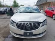 ✅ 2014 Buick LaCrosse Premium II • VIN: 1G4GF5G30EF178114 • Lot: 42190183. Wystawiony na IAAI z przebiegiem 109 760 mil. Bezpłatny archiwum sprzedaży aukcyjnych z USA i szczegółowy raport historii pojazdu na DreamBid. Zdjęcie 12.
